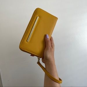 Steve Madden Mustard Zip around wallet